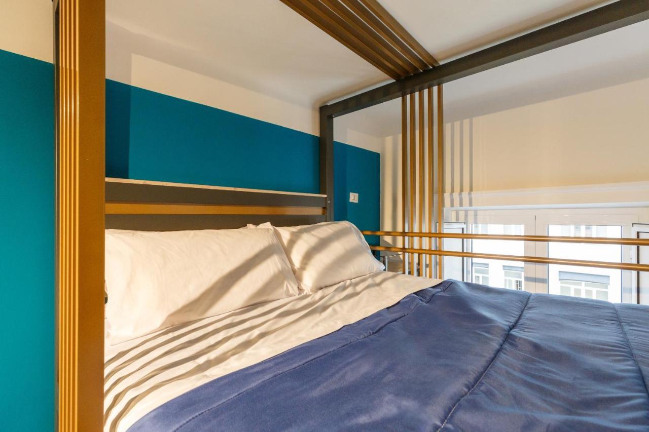 Central Station Apartments & Suites نابولي المظهر الخارجي الصورة