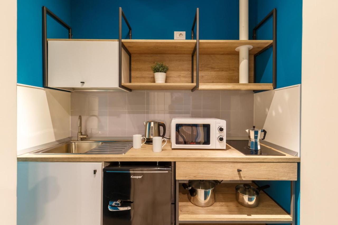 Central Station Apartments & Suites نابولي المظهر الخارجي الصورة