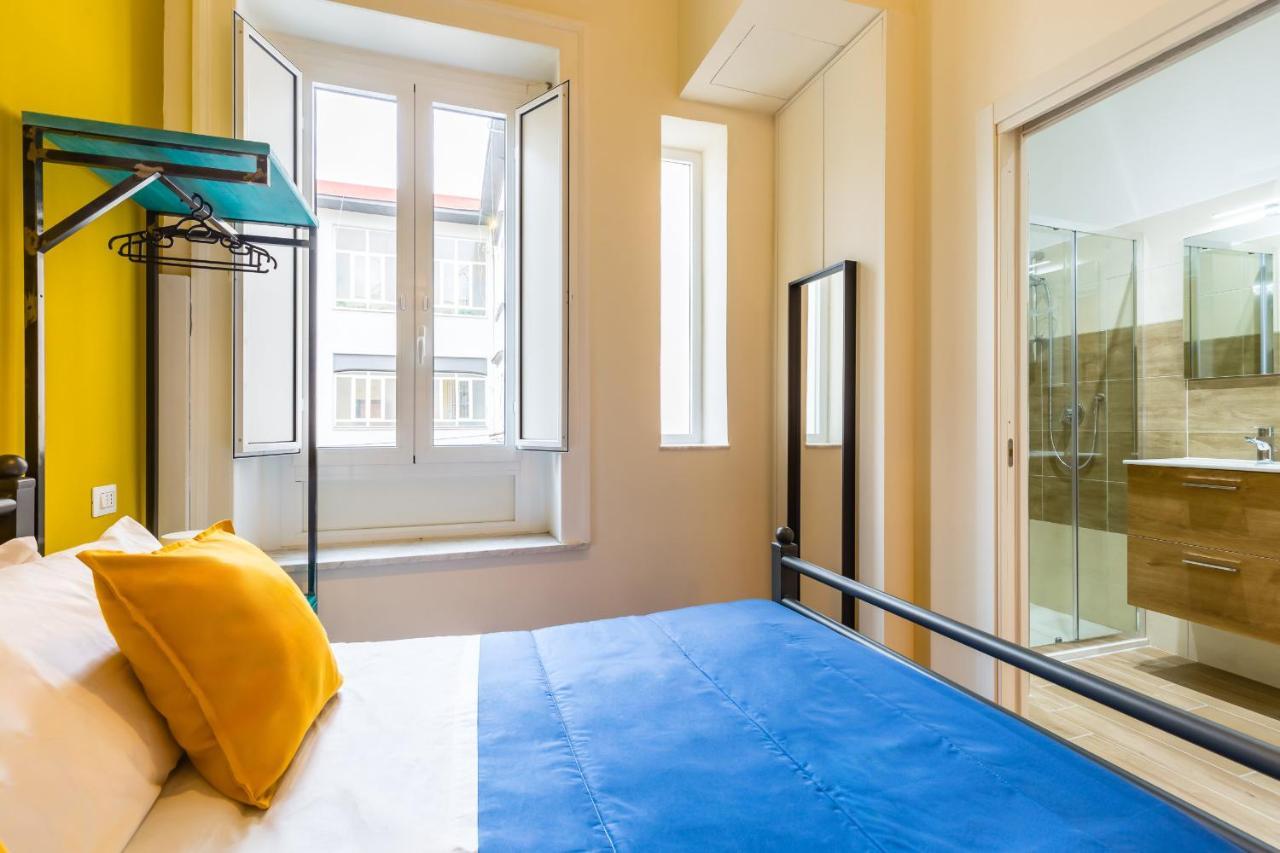Central Station Apartments & Suites نابولي المظهر الخارجي الصورة